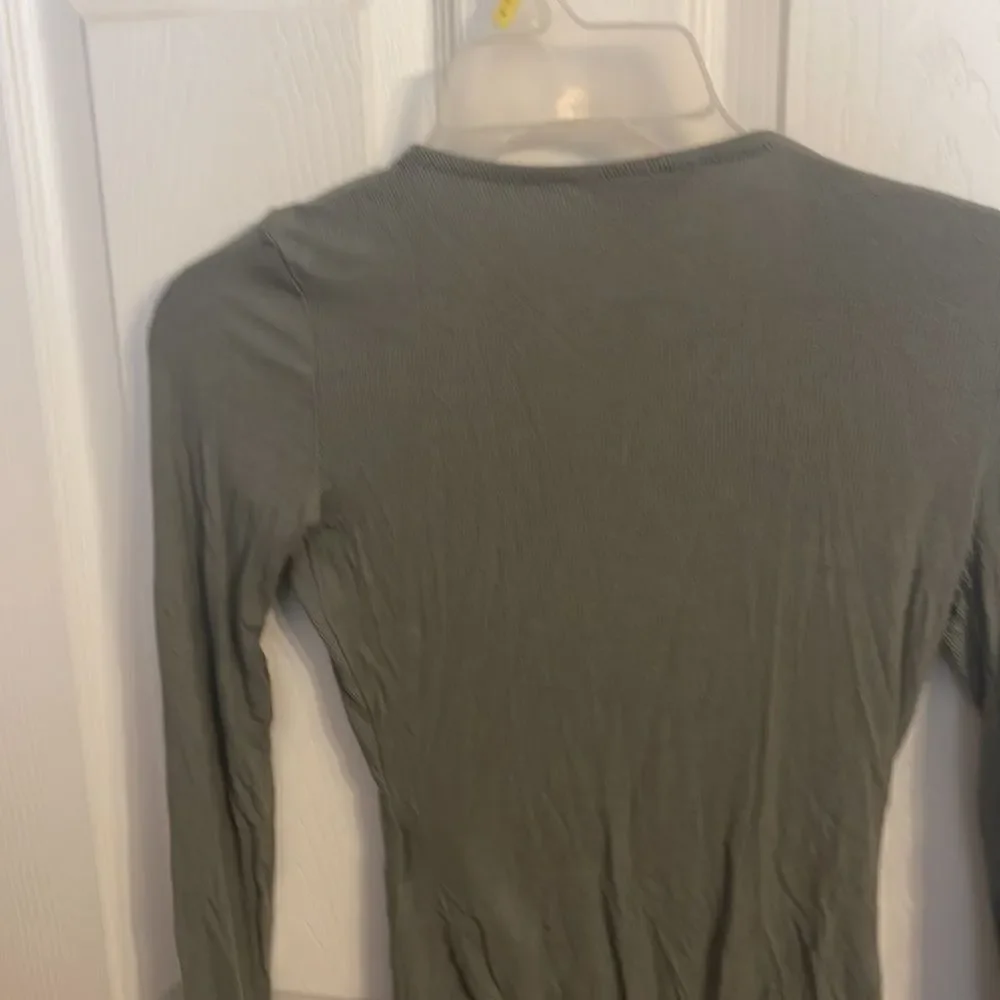 Guess Body Suit Size Xsmall EUC price firm - Picture 6 of 7